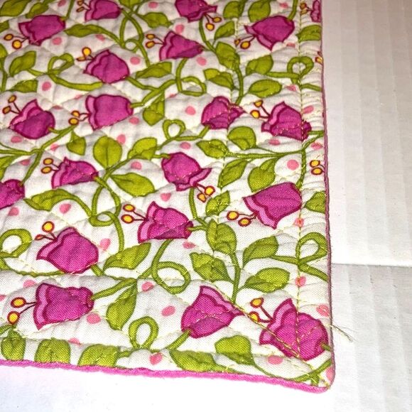 VERA BRADLEY Quilted Placemats Floral Pink Orange Green 17 x 12 inches Set of 2 - Picture 6 of 8